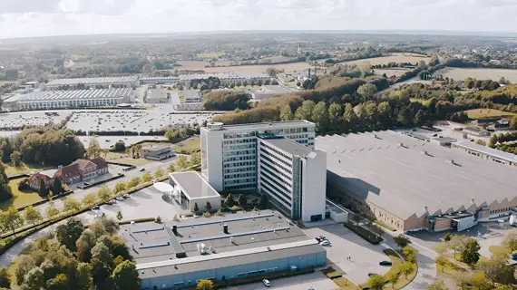 Caverion og Danfoss styrker partnerskabet med performanceorienteret teknisk facility management-aftale