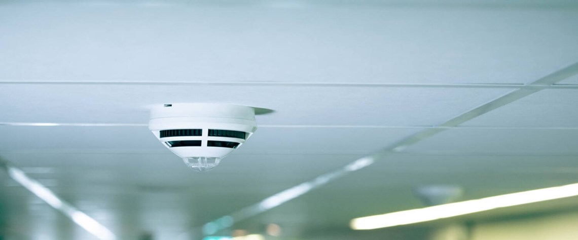 Strukturelle brande kan sprede sig utrolig hurtigt. Tilføj brændbare kemikalier, en høj…